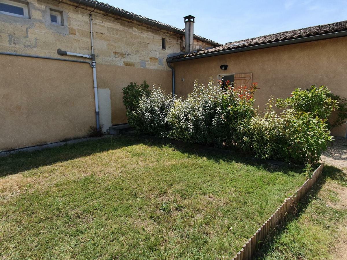 Villa Gite Brandet à Savignac-sur-l'Isle Extérieur photo